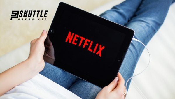 How much data does Netflix use per hour?