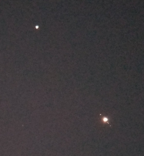 Celestron SkyMaster 15x70 Astronomy Binoculars – Bestselling Binoculars for Stargazing & Long-Range Viewing – Includes Tripod Adapter & Carry Case – Multi-Coated Optics - Customer Photo 2