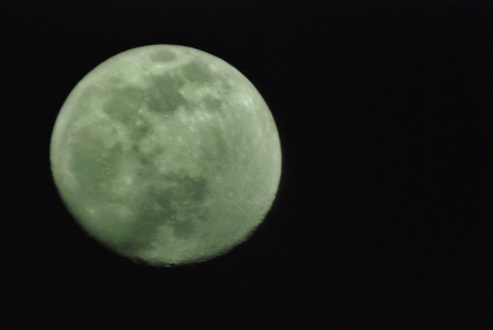 Celestron - PowerSeeker 127EQ Telescope - Manual German Equatorial Telescope for Beginners - Compact and Portable - Bonus Astronomy Software Package - 127mm Aperture - Customer Photo 1