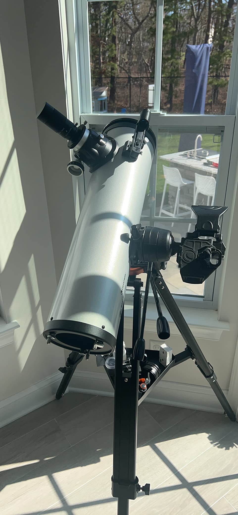 Celestron - Zoom Eyepiece for Telescope - Versatile 8mm-24mm Zoom for Low Power and High Power Viewing - Works with Any Telescope That Accepts 1.25