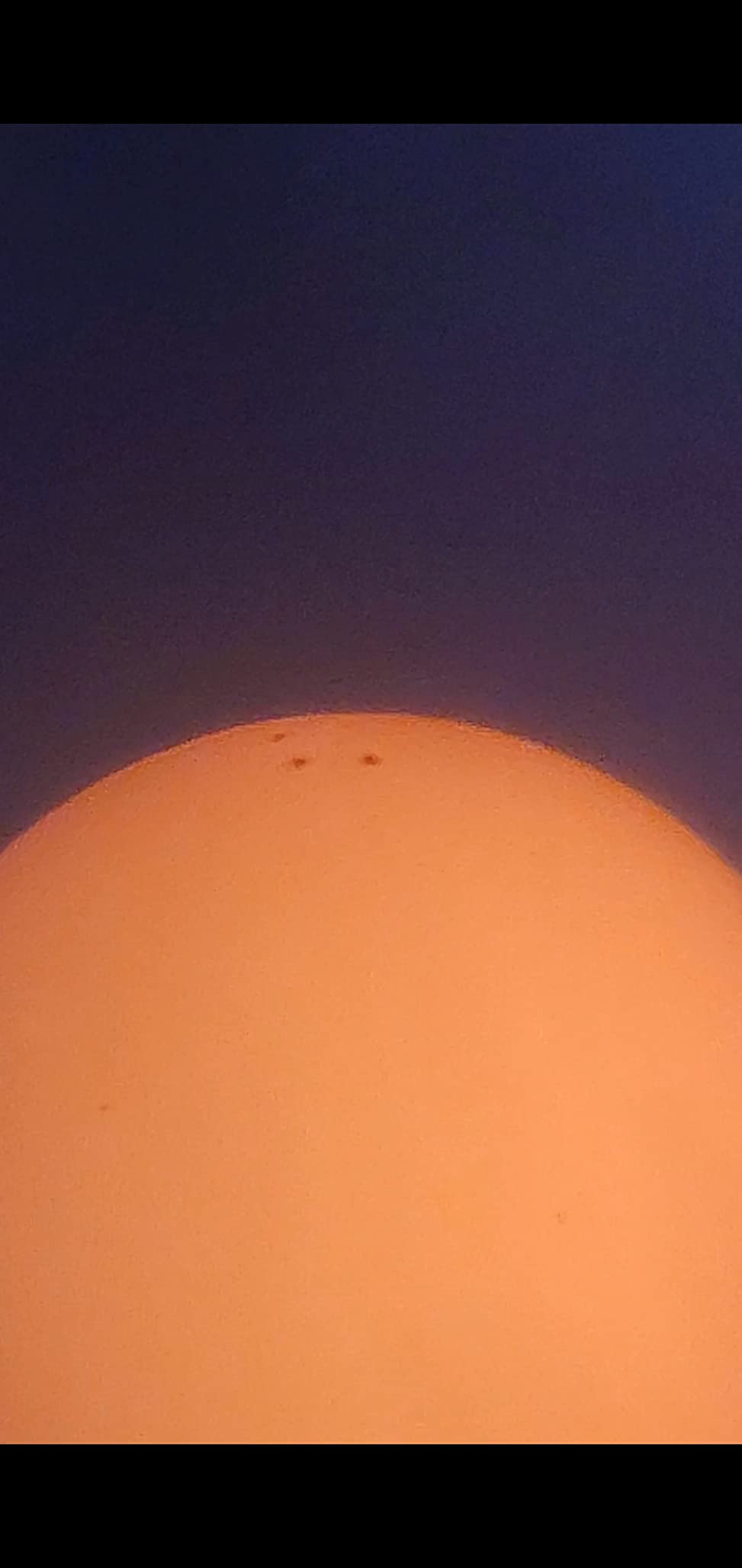 Celestron Travel Scope 70 Portable Refractor Telescope – 70mm Aperture, Fully-Coated Glass Optics – Includes Tripod, Backpack & Software – Ideal for Beginners & Travel - Customer Photo 1