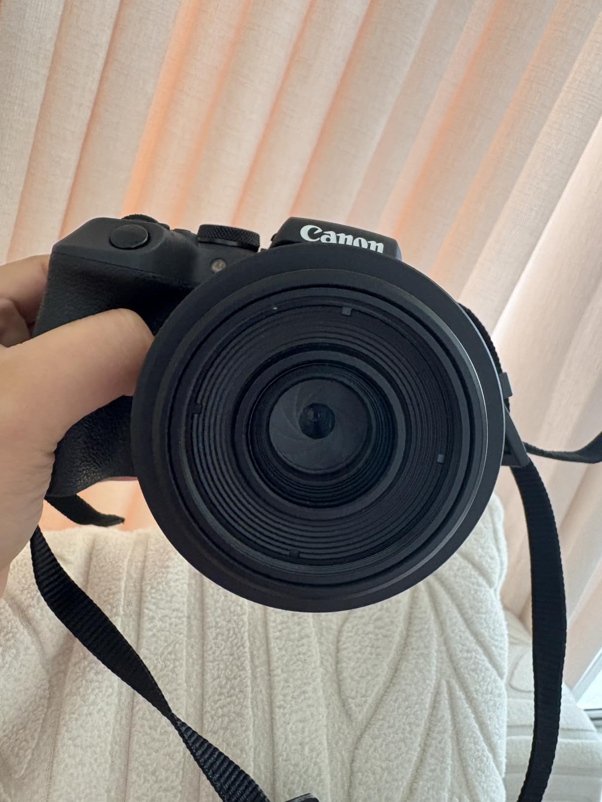 Canon RF35mm F1.8 is Macro STM Lens, Black Customer Review Canon RF35mm F1.8 is Macro STM Lens, Black - Customer Photo 1