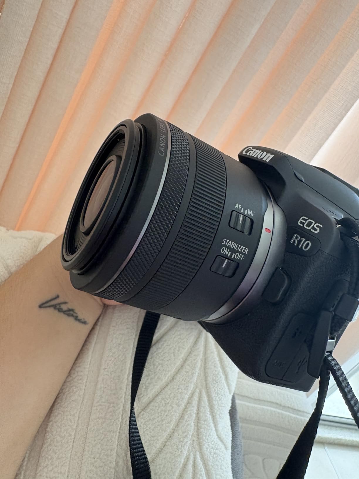 Canon RF35mm F1.8 is Macro STM Lens, Black Customer Review Canon RF35mm F1.8 is Macro STM Lens, Black - Customer Photo 2