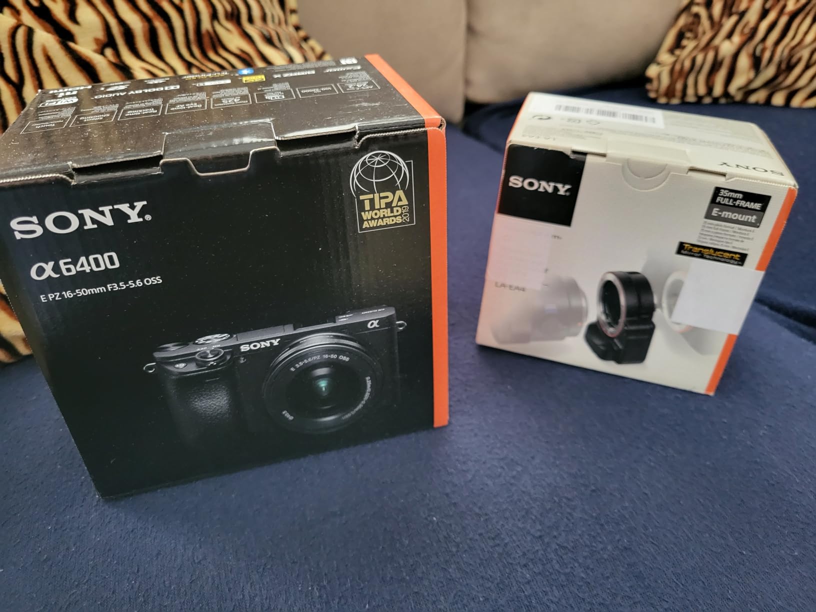 Sony Alpha a6400 Mirrorless Camera: Compact APS-C Interchangeable Lens Digital Camera with Real-Time Eye Auto Focus, 4K Video, Flip Screen & 16-50mm Lens - E Mount Compatible - ILCE-6400L/B, Black - Customer Photo 4