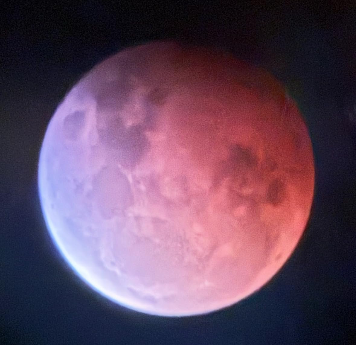 Celestron StarSense Explorer LT 114AZ App-Enabled Telescope – 114mm Newtonian Reflector with Smartphone Dock & StarSense App – iPhone & Android Compatible – Easy-to-Use for Beginners - Customer Photo 1