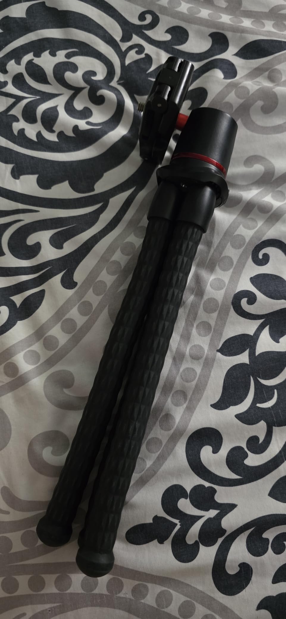 ULANZI Camera Tripod, Mini Flexible Stand w Hidden Phone Holder w Cold Shoe Mount, 1/4'' Screw f Magic Arm, Universal f iPhone 17 16 15 14 Pro Max XS Max X Samsung Canon Nikon Sony DJ Pocket 3 Cameras - Customer Photo 1