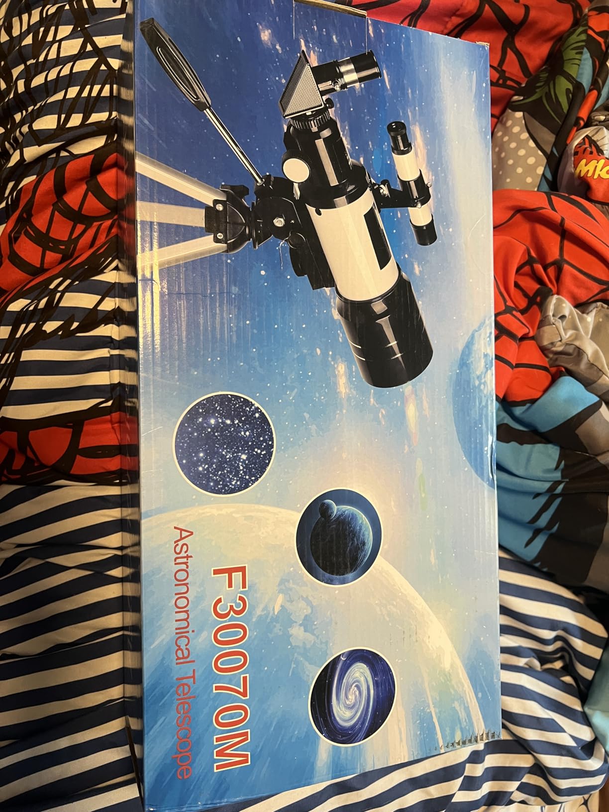 ToyerBee Telescope for Adults & Kids, 70mm Aperture Astronomical Refractor Telescopes for Astronomy Beginners (15X-150X), 300mm Portable Telescope with an Phone Adapter & A Wireless Remote - Customer Photo 1