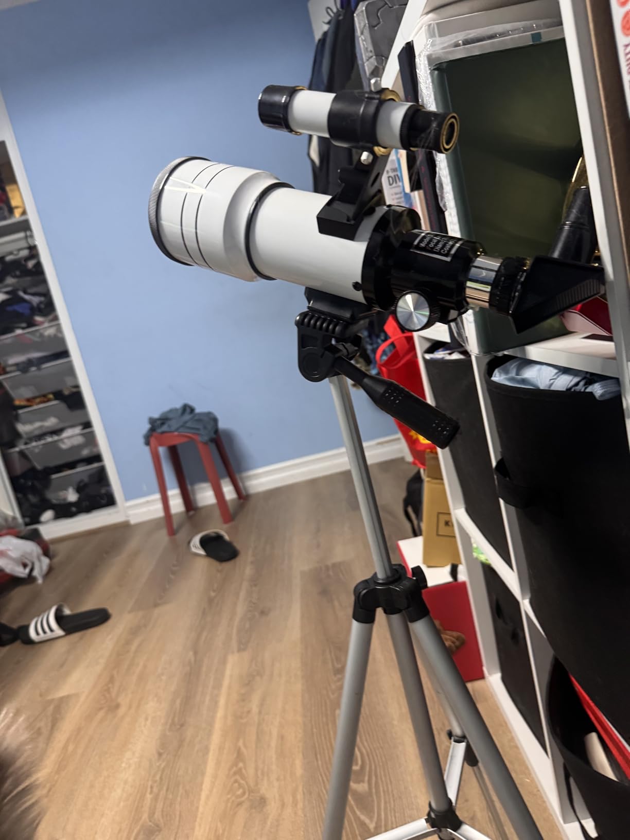 ToyerBee Telescope for Adults & Kids, 70mm Aperture Astronomical Refractor Telescopes for Astronomy Beginners (15X-150X), 300mm Portable Telescope with an Phone Adapter & A Wireless Remote - Customer Photo 2