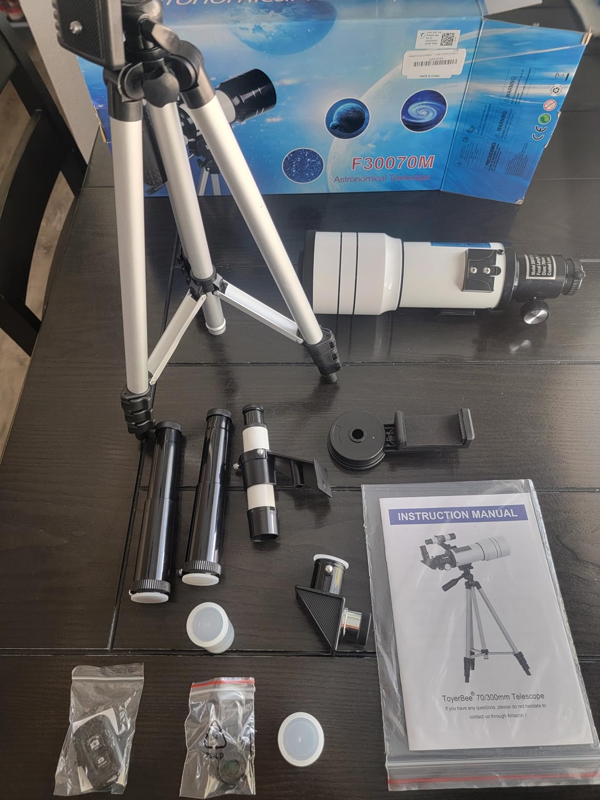 ToyerBee Telescope for Adults & Kids, 70mm Aperture Astronomical Refractor Telescopes for Astronomy Beginners (15X-150X), 300mm Portable Telescope with an Phone Adapter & A Wireless Remote - Customer Photo 3