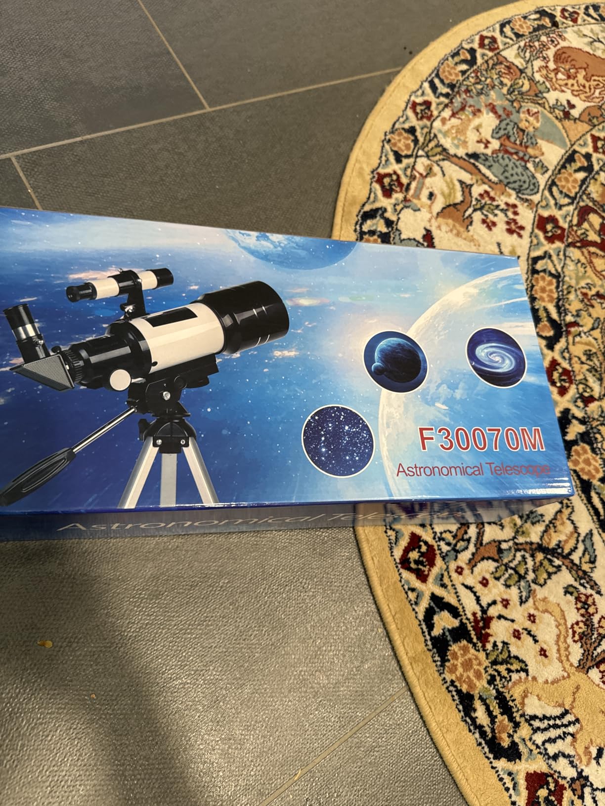 ToyerBee Telescope for Adults & Kids, 70mm Aperture (15X-150X) Portable Refractor Telescopes for Astronomy Beginners, 300mm Professional Travel Telescope with A Smartphone Adapter& Wireless Remote - Customer Photo 4