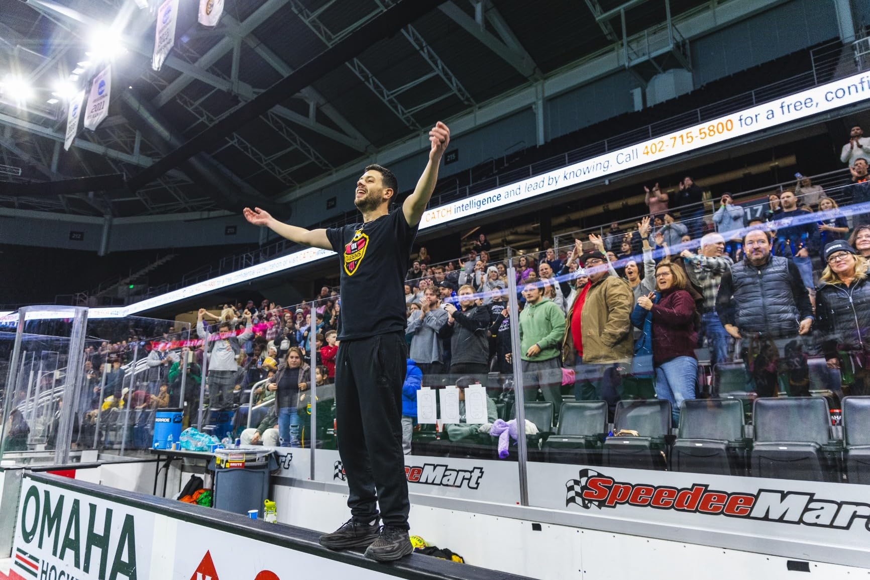 Canon RF16mm F2.8 STM Lens, Ultra Wide-Angle, Fixed Focal Length Prime Lens, Compatible with EOS R Series Mirrorless Cameras, Black - Customer Photo 2