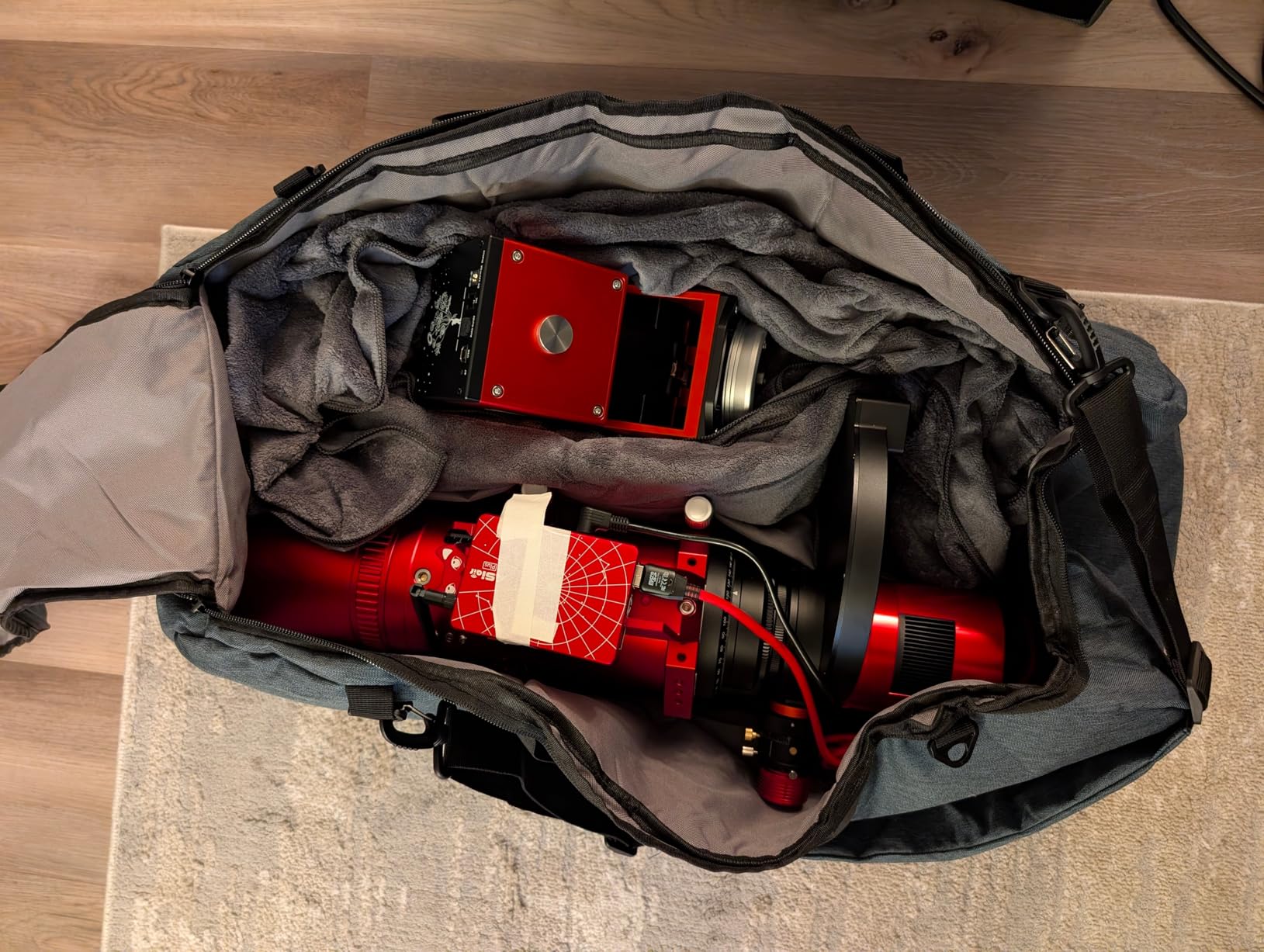 Shock-Absorbent Telescope Bag–Multipurpose Telescope Carrying Case with Adjustable Shoulder Strap and Storage & Carrying Case for Accessories for Celestron - Customer Photo 1