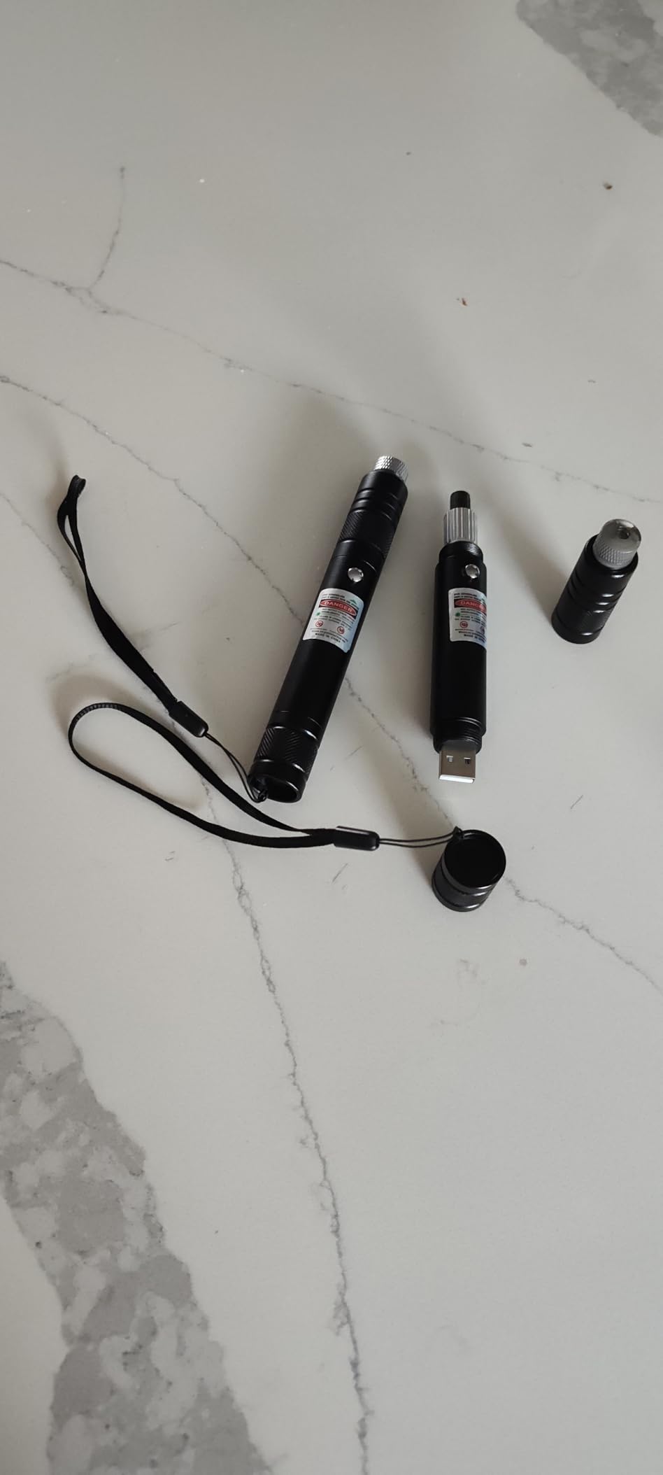 Green Laser Pointer High Power Rechargeable Lazer Pointer, Laser Pen with Long Range Adjustable Focus with Star Cap, Laser Pointer Pen Suitable for Outdoor, Astronomy, Cats Dogs (Green) - Customer Photo 1