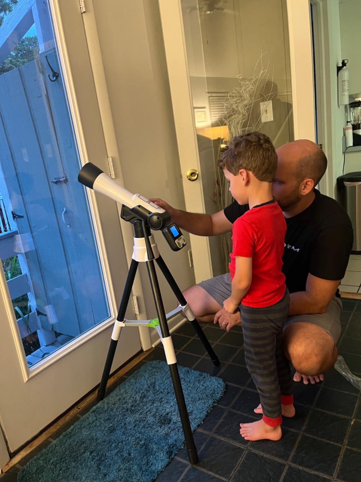 LeapFrog Magic Adventures Telescope Customer Review LeapFrog Magic Adventures Telescope - Customer Photo 2