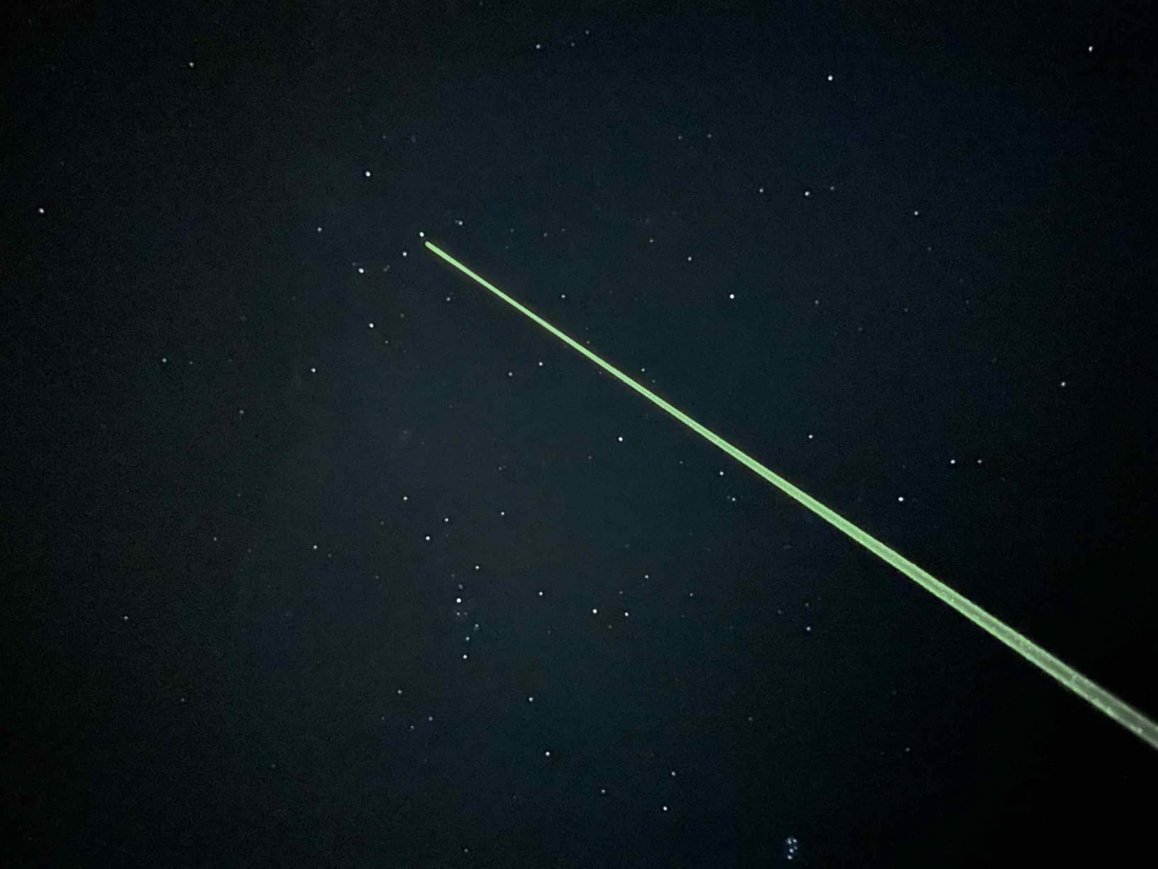 [Professional] Rechargeable Green Line Light Flashlight Long Distance Range for TV/LED/LCD Screens Tactical Flashlights Presentation Office/Outdoors/Astronomic/Construction [001] - Customer Photo 1