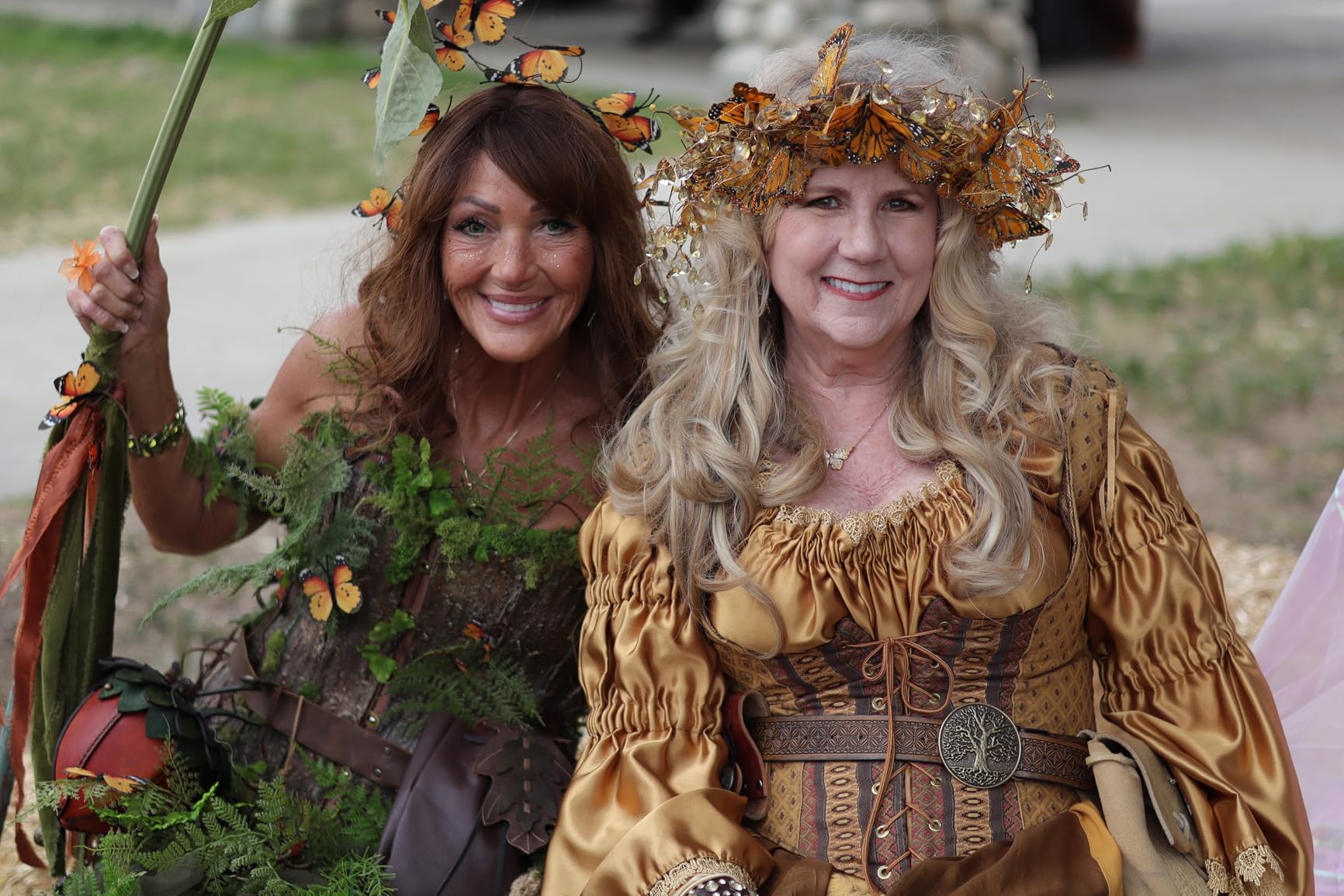 Canon EOS R100 Mirrorless Camera RF-S18-45mm F4.5-6.3 is STM Lens Kit, 24.1 Megapixel CMOS (APS-C) Sensor, 4K Video, RF Mount, Black - Customer Photo 2