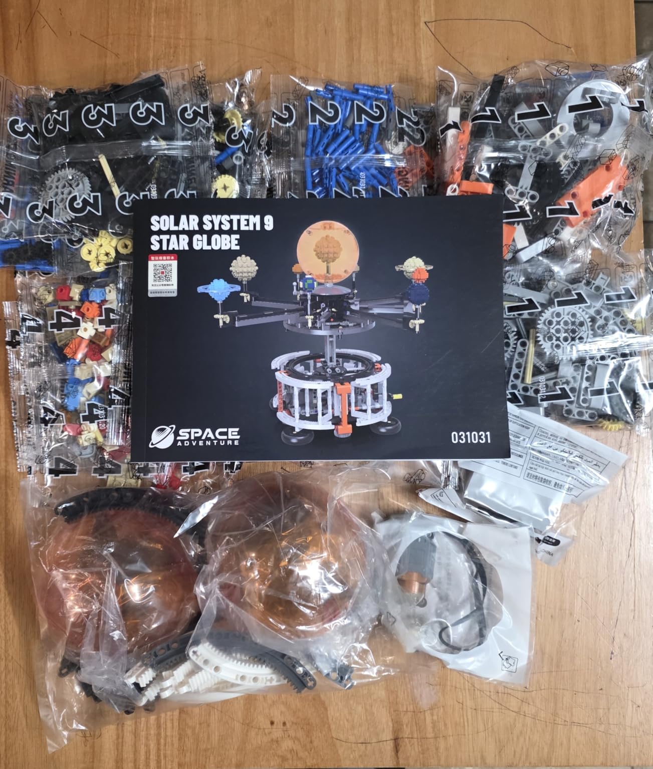 Dual-Mode Spinning Solar System Space Building Kit, STEM Model with Rotating Planets, Light-up Sun and Astronomy Educational Toys for Kids, Outer Space Birthday Gift for Ages 8+ (1282 PCS) - Customer Photo 5