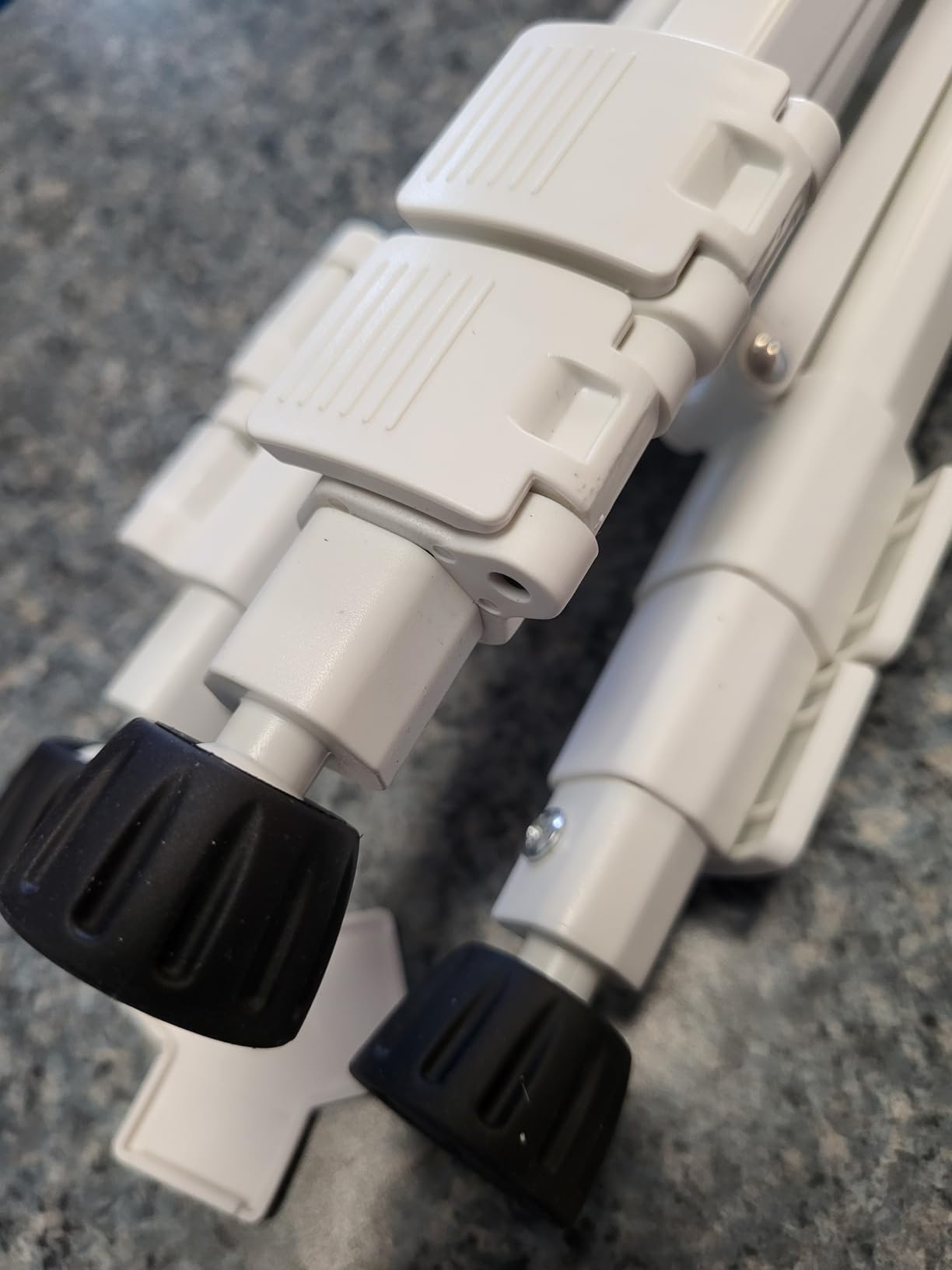 Hawkko Telescope for Adults & Kids – 80mm Aperture 500mm Telescopes for Adults Astronomy, (20X-150X) Portable Refractor Telescope Kit for Beginners with Decorate Stickers, AZ Tripod, Phone Adapter - Customer Photo 3