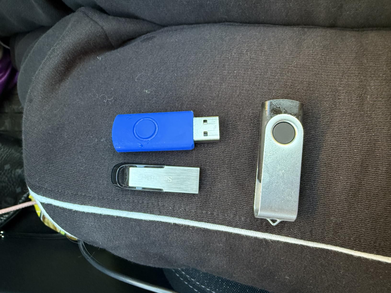 SanDisk 128GB Ultra Flair USB 3.0 Flash Drive - SDCZ73-128G-G46, black - Customer Photo 3