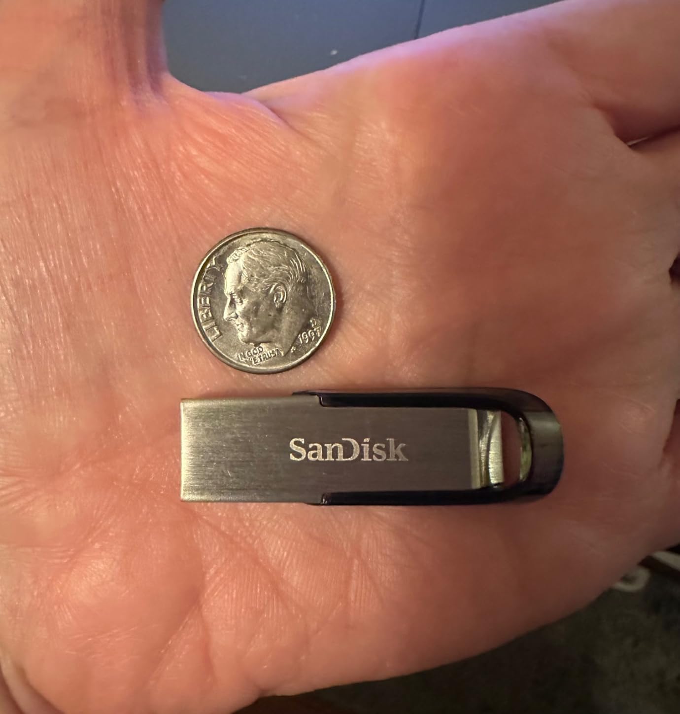 SanDisk 256GB Ultra Flair USB 3.0 Flash Drive - SDCZ73-256G-G46, black - Customer Photo 2