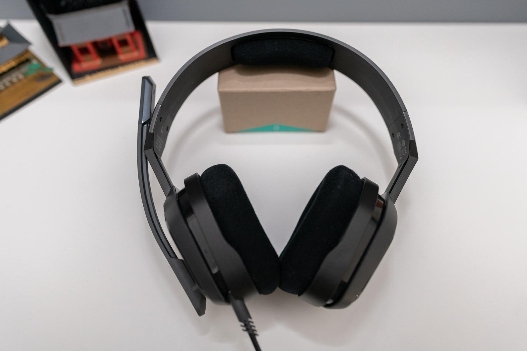 ASTRO Gaming A10 Wired Gaming Headset, Lightweight and Damage Resistant, ASTRO, 3.5 mm Audio Jack, for Xbox Series X|S, Xbox One, PS5, PS4, Nintendo Switch, PC, Mac- Black/Blue - Customer Photo 1