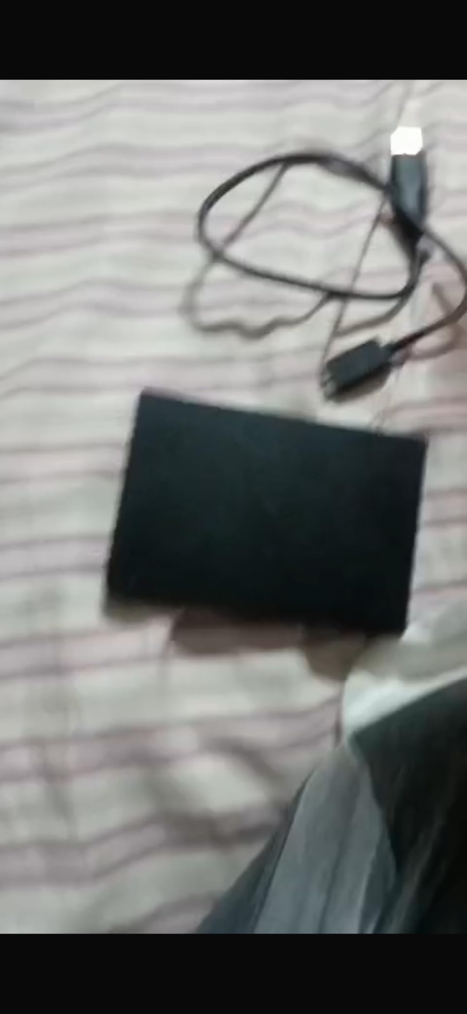 Seagate Portable 1TB External Hard Drive HDD – USB 3.0 for PC, Mac, PlayStation, & Xbox, 1-Year Rescue Service (STGX1000400) , Black - Customer Photo 4