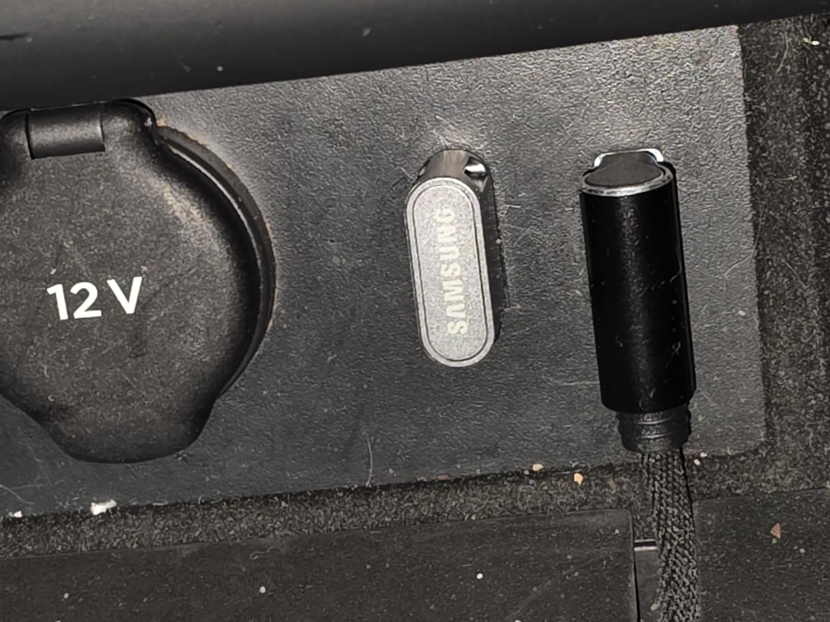 SAMSUNG FIT Plus 3.1 USB Flash Drive, 128GB, 400MB/s, Plug In and Stay, Storage Expansion for Laptop, Tablet, Smart TV, Car Audio System, Gaming Console, MUF-128AB/AM,Gunmetal Gray - Customer Photo 2