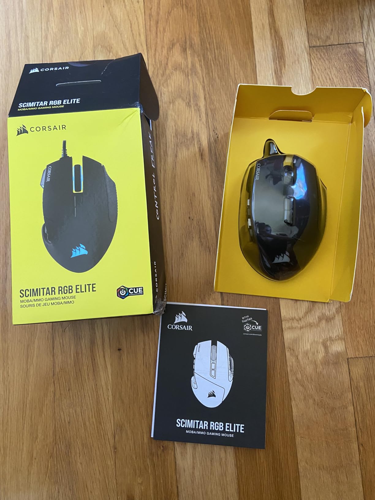 Scimitar RGB Elite Wired MOBA/MMO Gaming Mouse – 18,000 DPI – 17 Programmable Buttons – iCUE Compatible – PC, Mac, PS5, PS4, Xbox – Black - Customer Photo 1