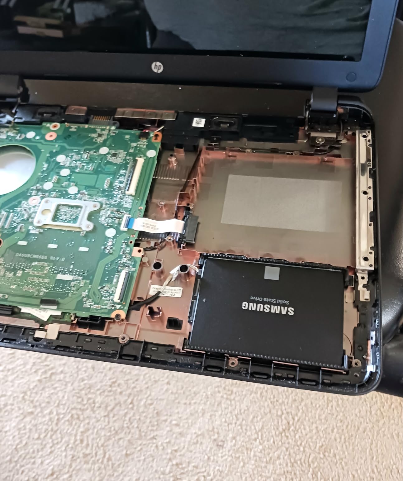 Samsung Electronics 870 EVO 2TB 2.5 Inch SATA III Internal SSD - Customer Photo 4