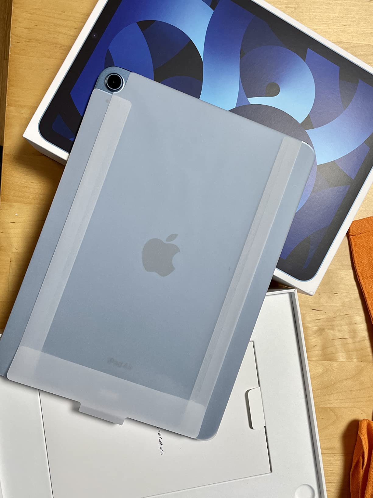 Apple iPad Air (5th Generation): with M1 chip, 10.9-inch Liquid Retina Display, 64GB, Wi-Fi 6, 12MP front/12MP Back Camera, Touch ID, All-Day Battery Life – Blue - Customer Photo 5