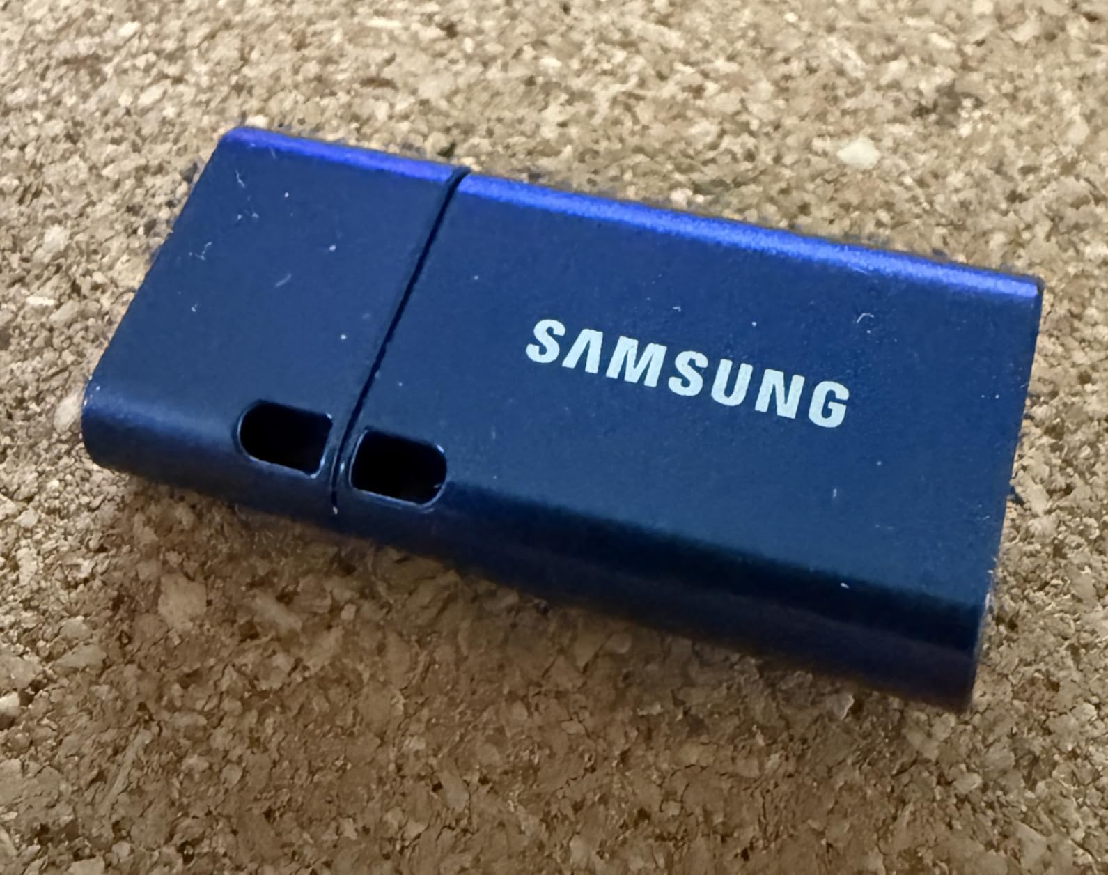 Samsung Type-C USB Flash Drive, 256GB, Transfers 4GB Files in 11 Secs w/Up to 400MB/s USB 3.2 Gen 1 Read Speeds, Compatible w/USB 3.0/2.0, Waterproof, 2022, Blue, MUF-256DA/AM - Customer Photo 4