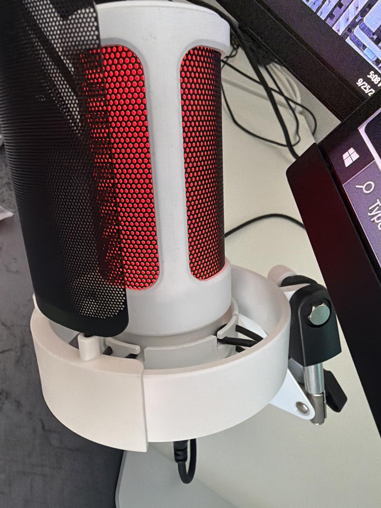 FIFINE USB Streaming Gaming Microphone, PC Condenser Desktop Mic for Video, Home use, YouTube, with RGB Control, Gain Knob, 3.5mm Headphone Jack, Shock Mount, on Computer/PS5-AmpliGame A8 Pink - Customer Photo 1