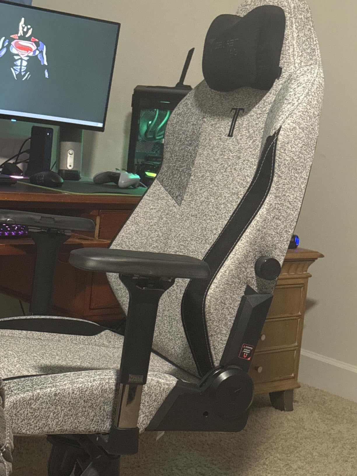 Secretlab Titan Evo Black3 Gaming Chair - Reclining, Ergonomic & Heavy Duty Computer Chair with 4D Armrests, Magnetic Head Pillow & Lumbar Support - Big and Tall Up to 395 lbs - Black - Fabric - Customer Photo 3