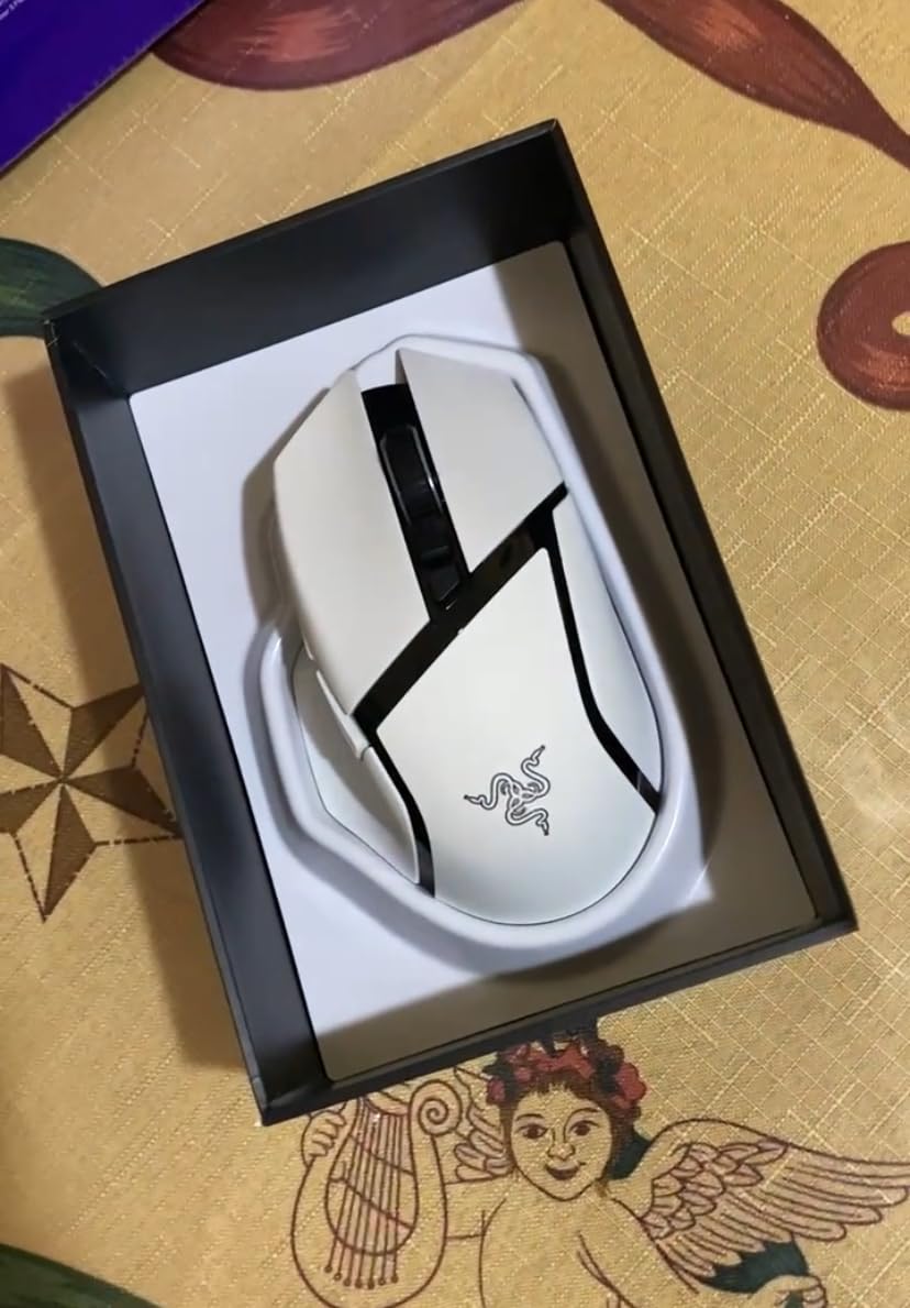 Razer Basilisk V3 Pro Wireless Gaming Mouse: HyperScroll Tilt Wheel - 30K DPI Optical Sensor - Gen-3 Optical Switches - 13-Zone Chroma RGB - 13 Programmable Controls - 3 Connection Modes - Black Customer Review Razer Basilisk V3 Pro Wireless Gaming Mouse: HyperScroll Tilt Wheel - 30K DPI Optical Sensor - Gen-3 Optical Switches - 13-Zone Chroma RGB - 13 Programmable Controls - 3 Connection Modes - Black - Customer Photo 2