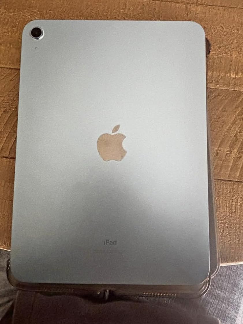 iPad (10th Generation): with A14 Bionic chip, 10.9-inch Liquid Retina Display, 64GB, Wi-Fi 6, 12MP front/12MP Back Camera, Touch ID, All-Day Battery Life – Blue - Customer Photo 1