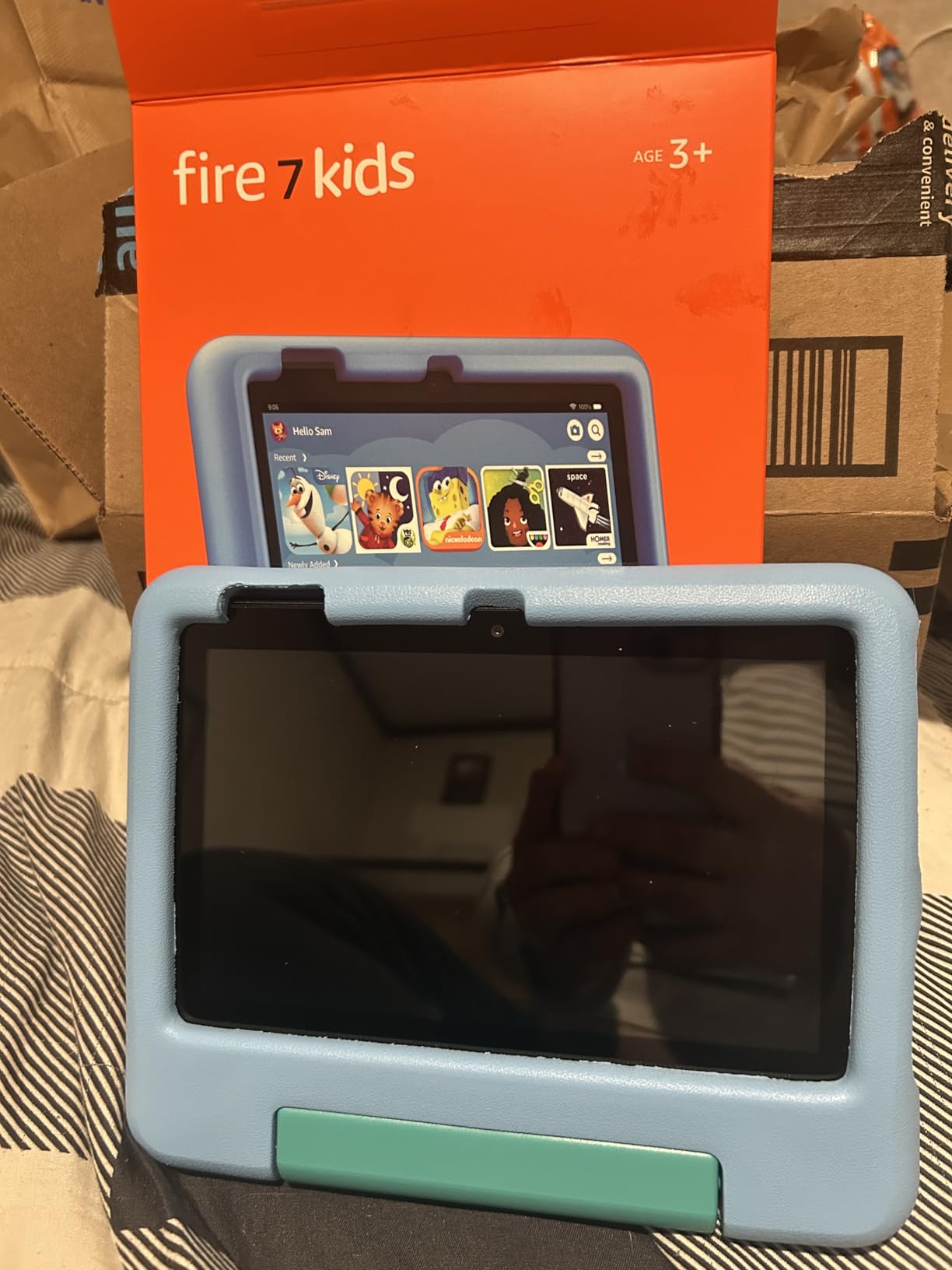 Amazon Fire 7 Kids tablet (newest model) ages 3-7. Top-selling 7