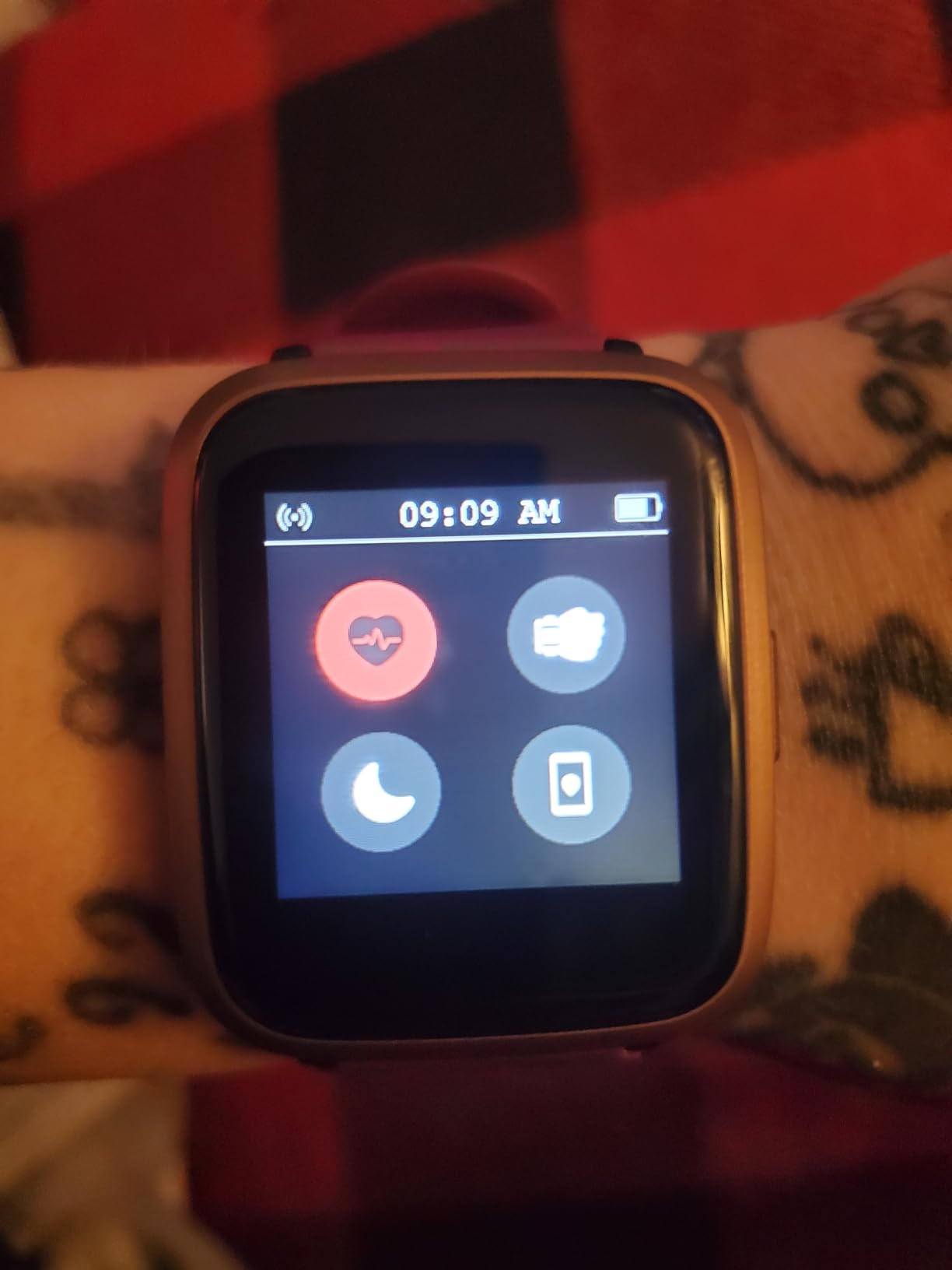 Fitness Tracker Watch with Heart Rate Monitor, Large Screen Activity Tracker with Pedometer, Sleep Monitor, Calories & Step Counter, 5ATM Waterproof Smart Watch for Women Men Fitness Watch for Sports - Customer Photo 2