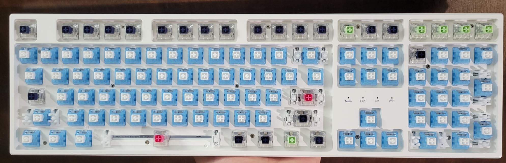 Redragon K668 RGB Gaming Keyboard, 108 Keys Wired Mechanical Keyboard w/Extra 4 Hotkeys, Sound Absorbing Foams, Upgraded Hot-swappable Socket, Mixed Color Keycaps x 2 Sets, Red Switch Customer Review Redragon K668 RGB Gaming Keyboard, 108 Keys Wired Mechanical Keyboard w/Extra 4 Hotkeys, Sound Absorbing Foams, Upgraded Hot-swappable Socket, Mixed Color Keycaps x 2 Sets, Red Switch - Customer Photo 5