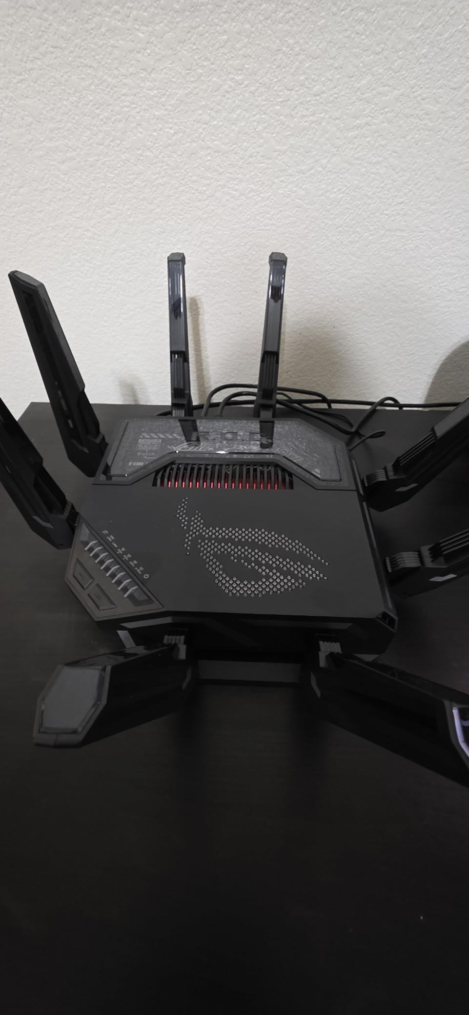 ASUS ROG Rapture GT-BE98 PRO First Quad-Band WiFi 7 Gaming Router supports 320MHz, Dual 10G Port, Triple-level Game Acceleration, Mobile Game Mode, Subscription-Free Security, AiMesh, and VPN features - Customer Photo 2