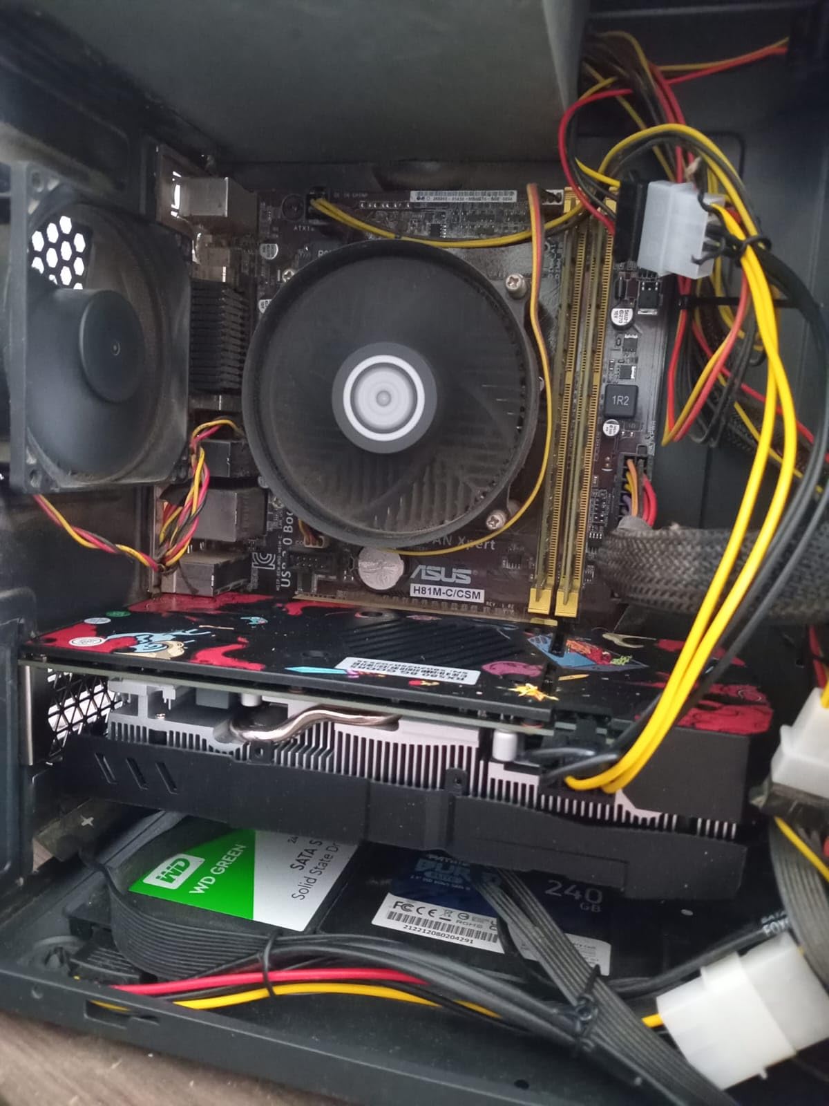 AISURIX RX 580 Graphics Card, 2048SP, Real 8GB, GDDR5, 256 Bit, Pc Gaming Video Card, 2XDP, HDMI, PCI Express 3.0 with Freeze Fan Stop for Desktop Computer Gaming Gpu - Customer Photo 1