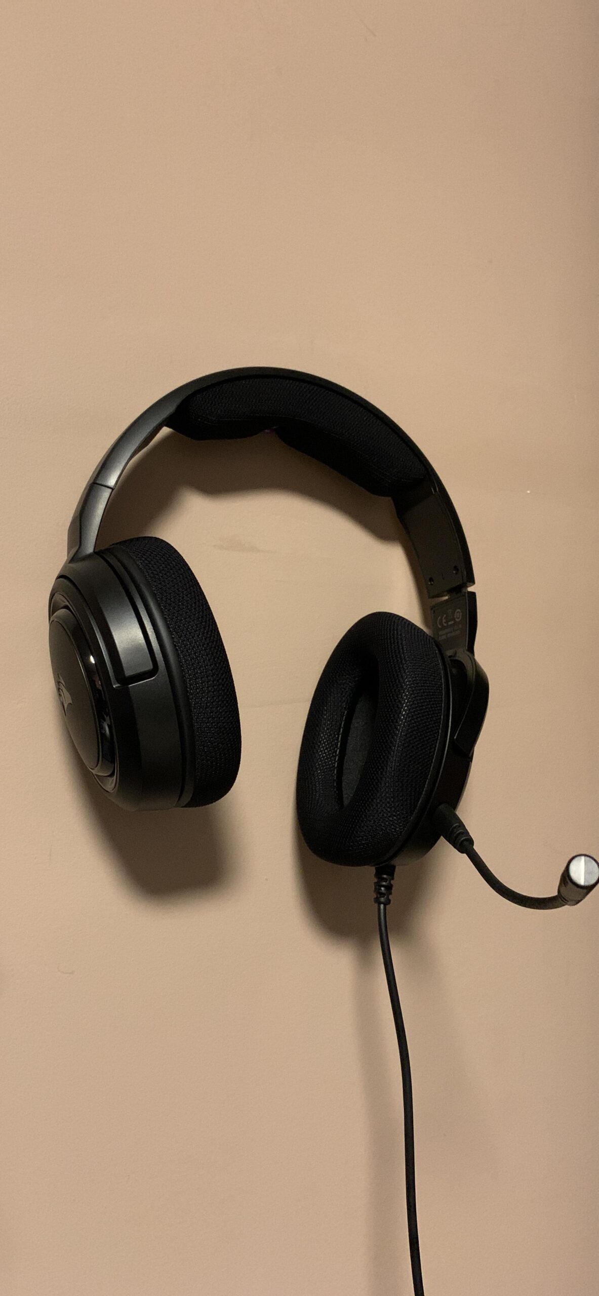 HS35 Surround v2 Multiplatform Wired Gaming Headset – Dolby 7.1 – Flexible Omni-Directional Microphone – Universal 3.5mm Connection – PC, Mac, PS5, PS4, Xbox, Nintendo Switch, Mobile – Carbon - Customer Photo 1