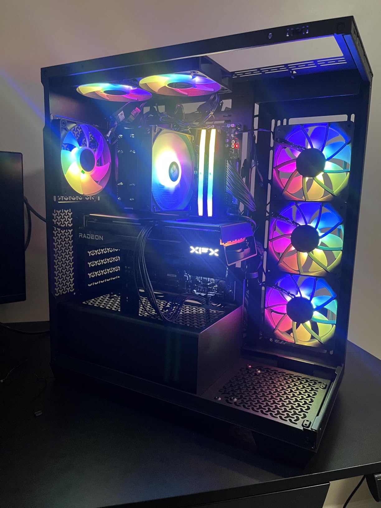 3500X ARGB Mid-Tower ATX PC Case – Panoramic Tempered Glass – Reverse Connection Motherboard Compatible – 3X CORSAIR RS120 ARGB Fans Included – Black - Customer Photo 2
