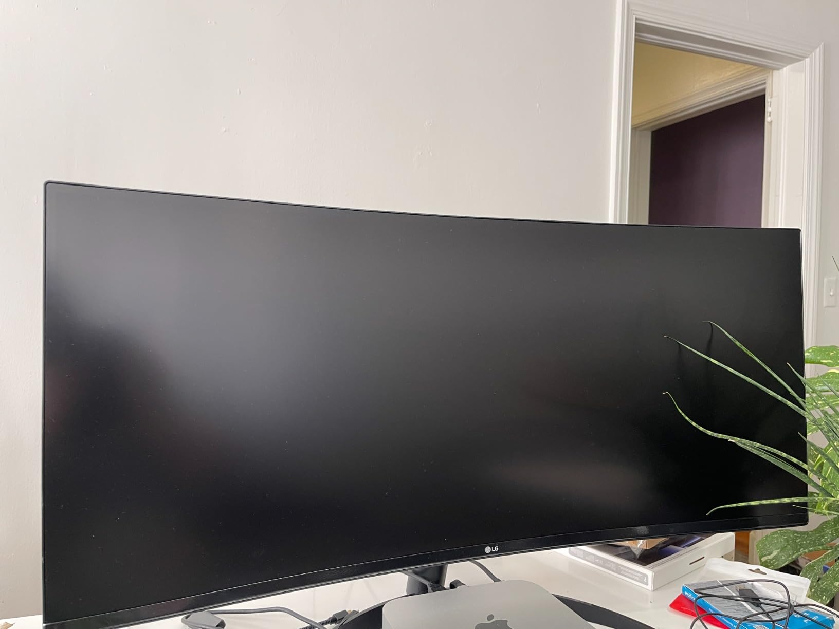 LG 34WR55QK-B 34-inch UltraWide WQHD (3440 x 1440) Curved Computer Monitor, 100Hz, 5ms, HDR10, Reader Mode, HDMI, DisplayPort, USB Type-C, Tilt/Height Adjustable Stand, Black - Customer Photo 4