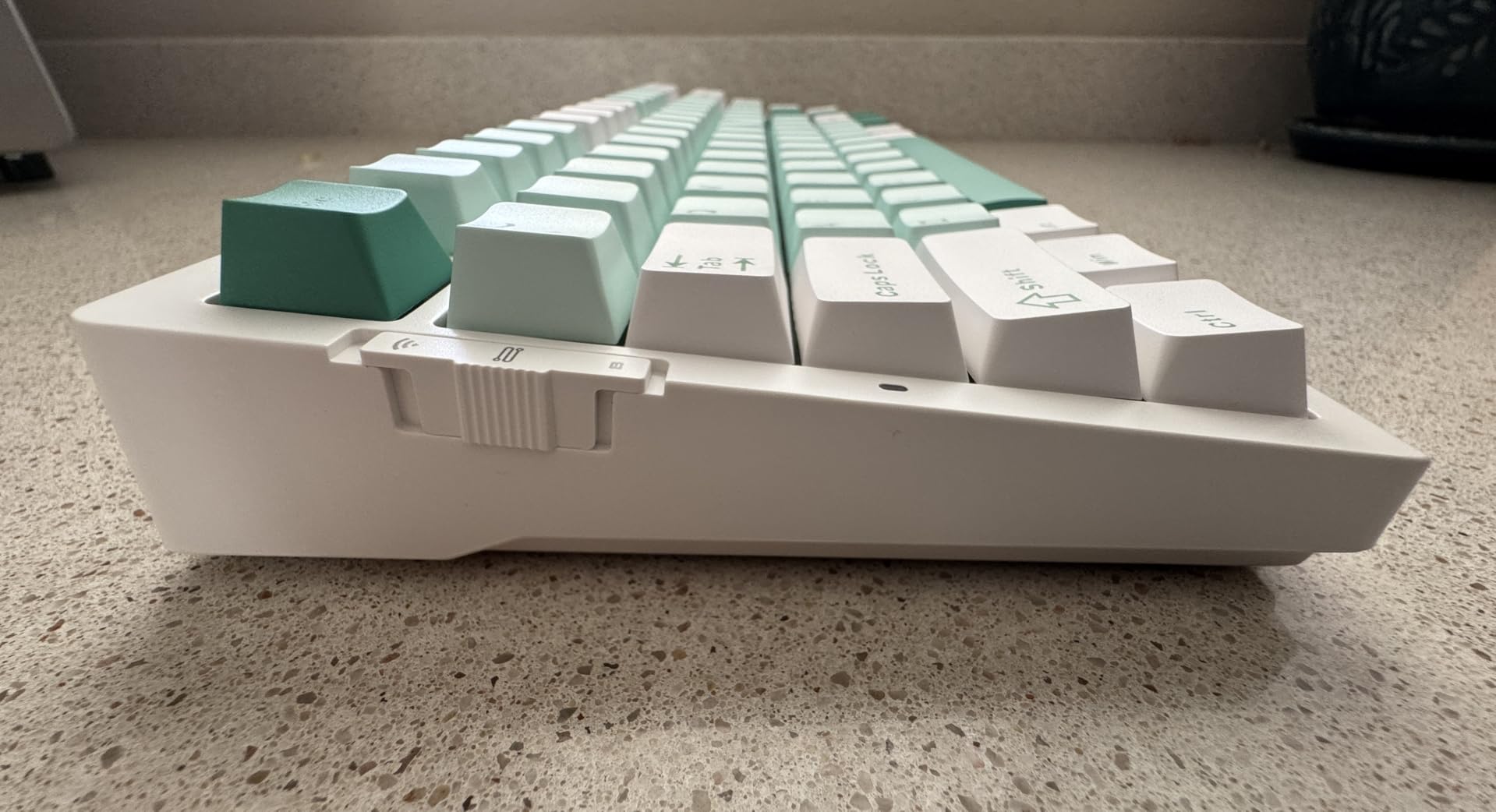 MCHOSE G75 PRO 75% Wireless Mechanical Keyboard, TKL Keyboards Tri-Mode BT5.0/2.4GHz/USB-C, Hot Swap Custom Creamy Keyboards Linear Switch, Double Shot PBT Keycaps RGB LED Backlit, Black&Purple Customer Review MCHOSE G75 PRO 75% Wireless Mechanical Keyboard, TKL Keyboards Tri-Mode BT5.0/2.4GHz/USB-C, Hot Swap Custom Creamy Keyboards Linear Switch, Double Shot PBT Keycaps RGB LED Backlit, Black&Purple - Customer Photo 4