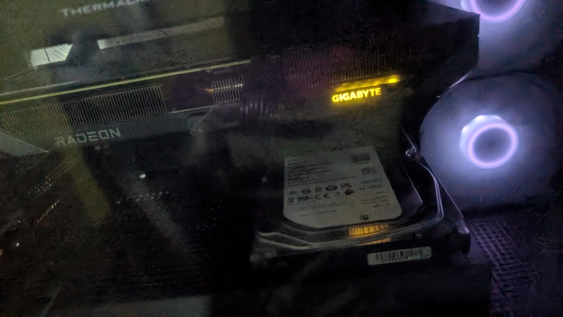 GIGABYTE Radeon RX 9060 XT Gaming OC 16G Graphics Card, PCIe 5.0, 16GB GDDR6, GV-R9060XTGAMING OC-16GD Video Card - Customer Photo 2