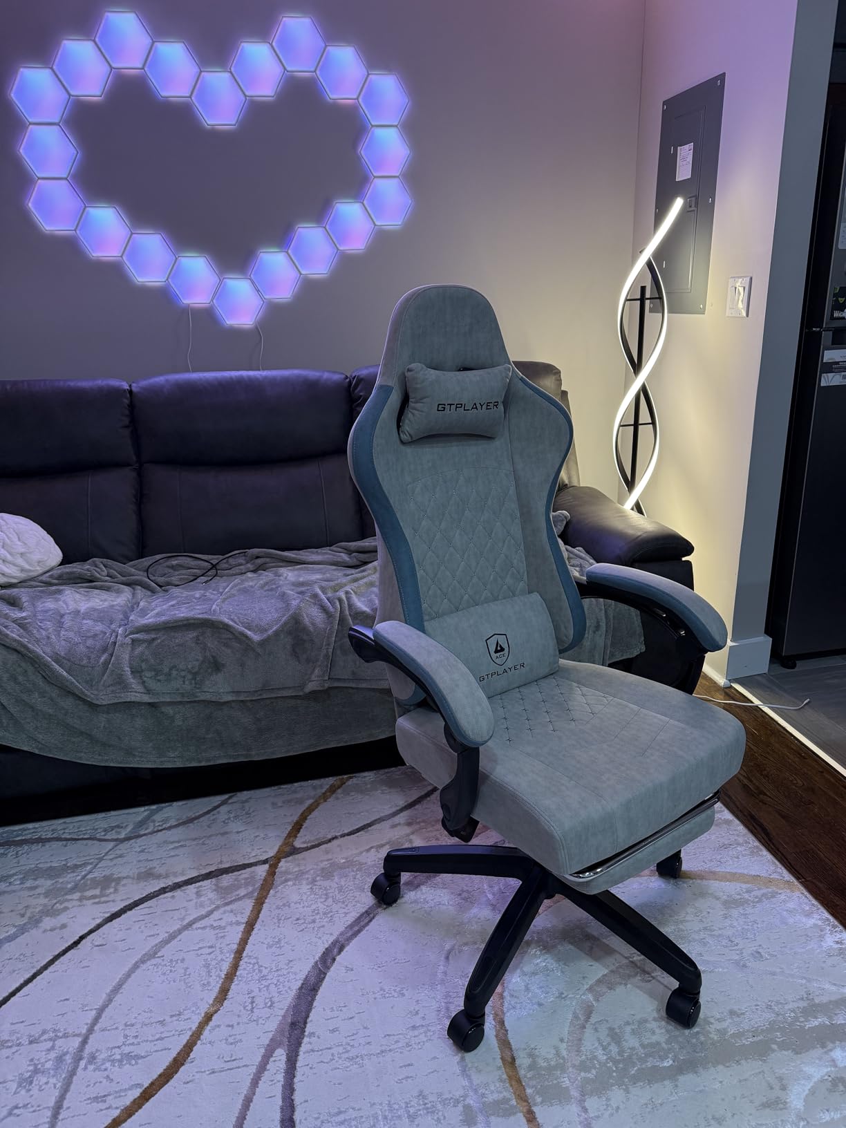 GTPLAYER Gaming Chair, Computer Office Chair with Pocket Spring Cushion, Linkage Armrests and Footrest, High Back Ergonomic Computer Chair with Lumbar Support Task Chair with Footrest(Black) - Customer Photo 2