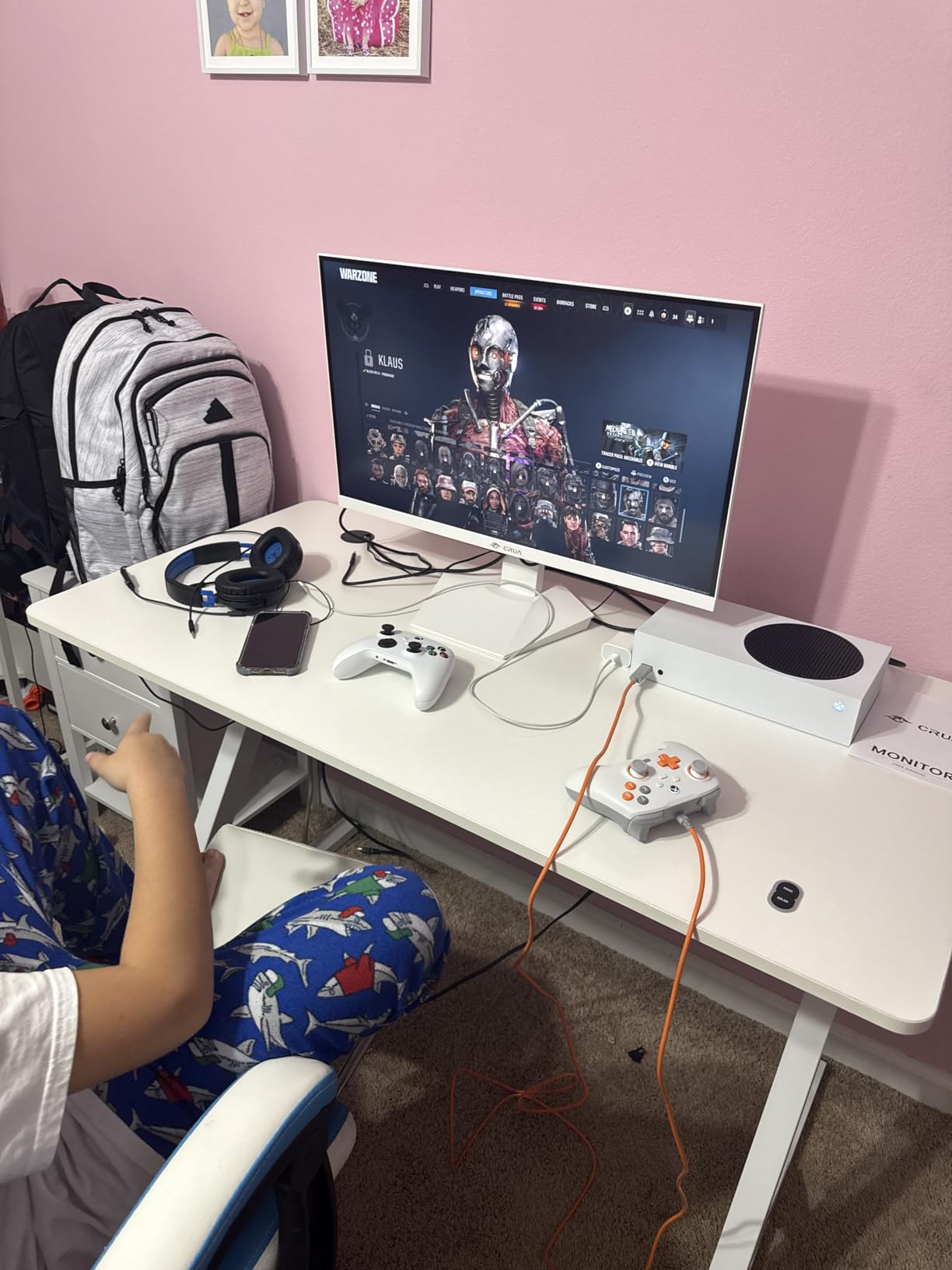 CRUA 34'' Ultrawide Gaming Monitor 120HZ, 21:9 WFHD 2560X1080 IPS Panel Computer Monitors with Built-in Speakers, Support AMD FreeSync, 120% sRGB, DP1.4 & HDMI1.4, Wall Mountable Installs-White - Customer Photo 5