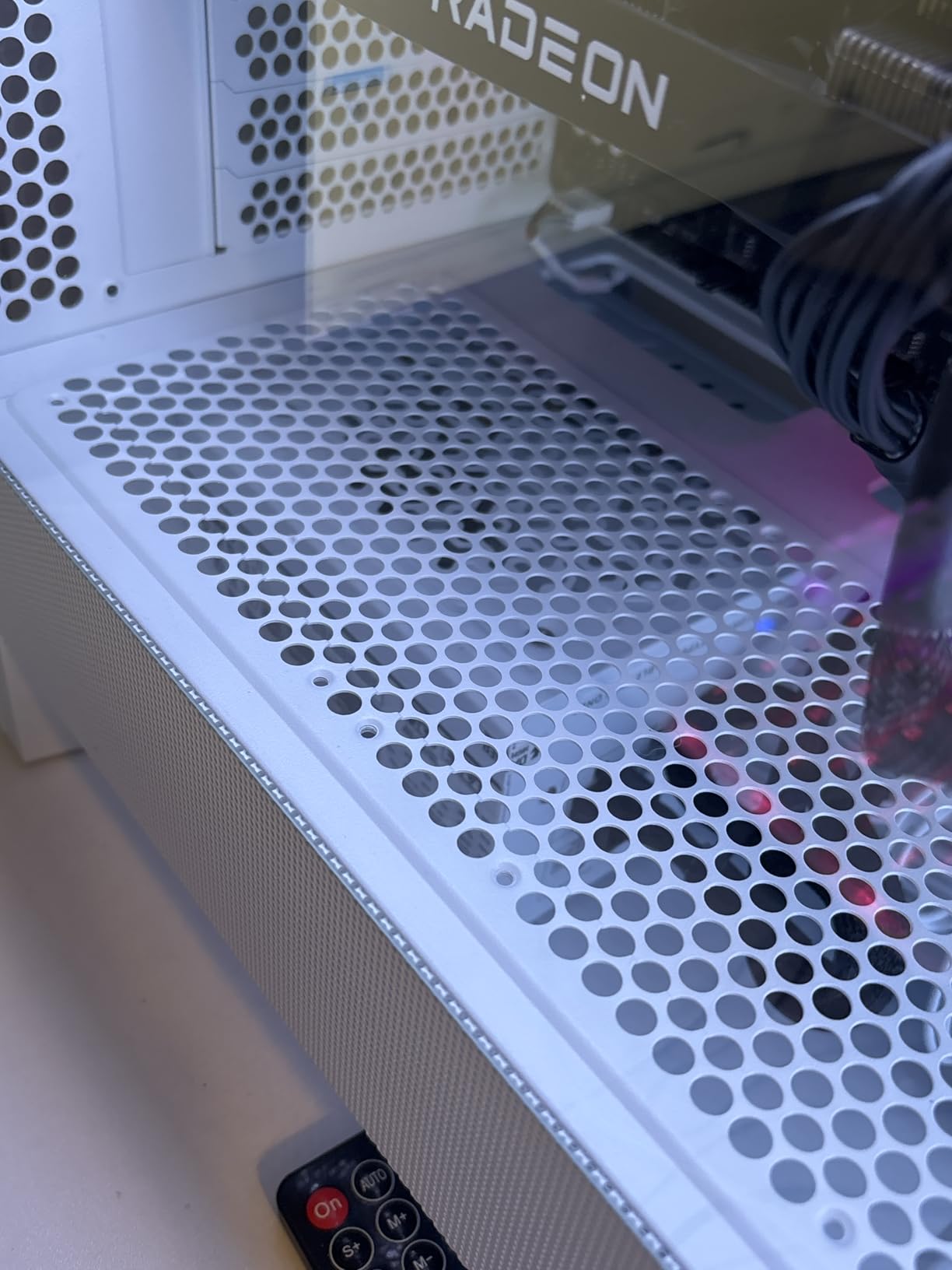 CORSAIR RM850e ATX 3.1 PCIe 5.1 Ready Fully Modular 850W Power Supply – 12V-2x6 Cable Included, Cybenetics Gold Efficiency, 105°C-Rated Capacitors, Modern Standby Mode – Black - Customer Photo 2