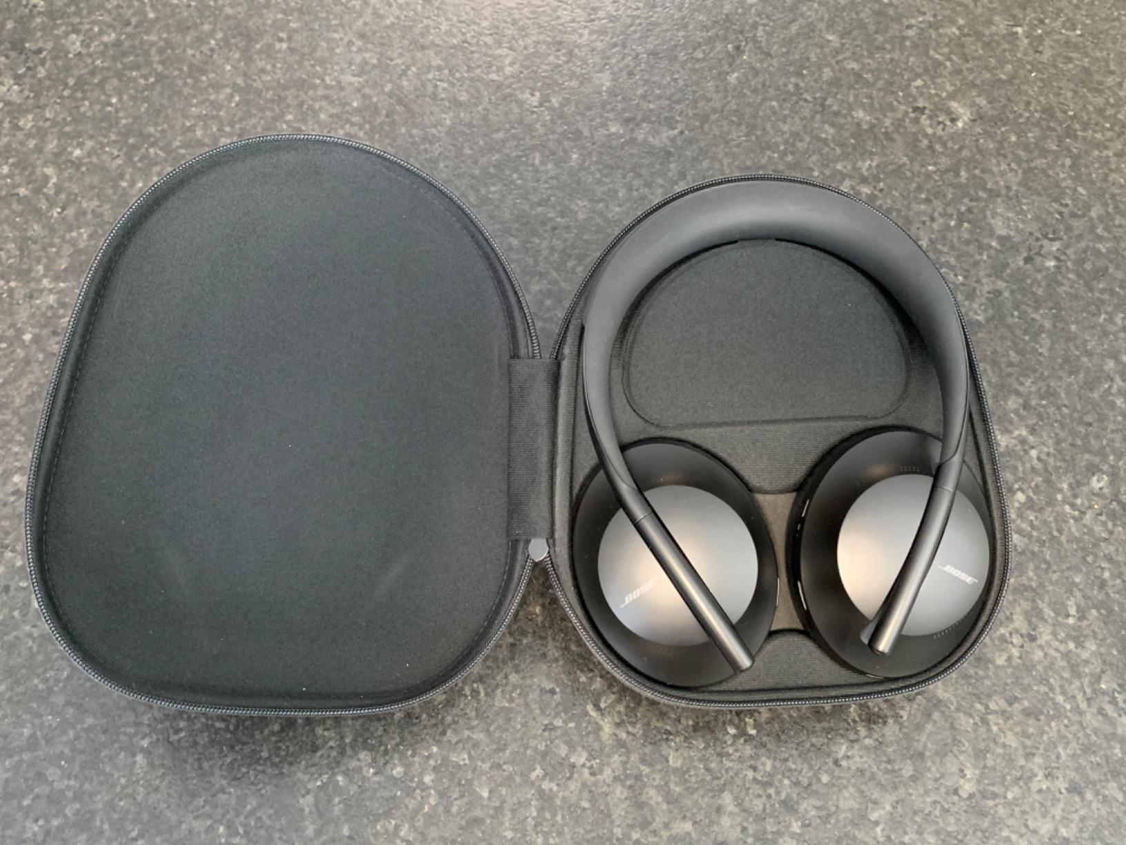 Headphones 700, Noise Cancelling Bluetooth Over-Ear Wireless Headphones with Built-in Microphone for Clear Calls and Alexa Voice Control, Black - Customer Photo 1