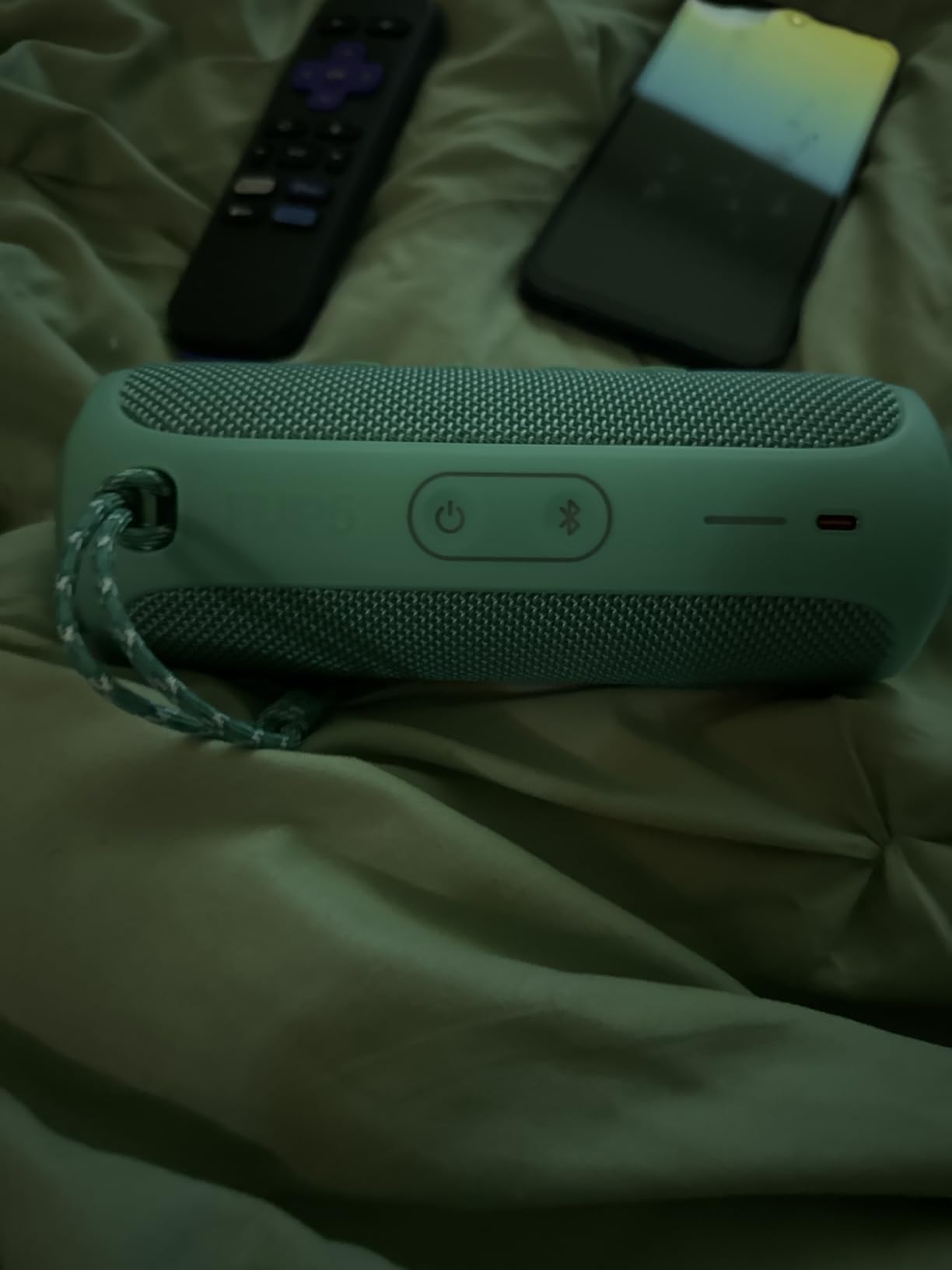 JBL FLIP 5, Waterproof Portable Bluetooth Speaker, Black, Small - Customer Photo 5